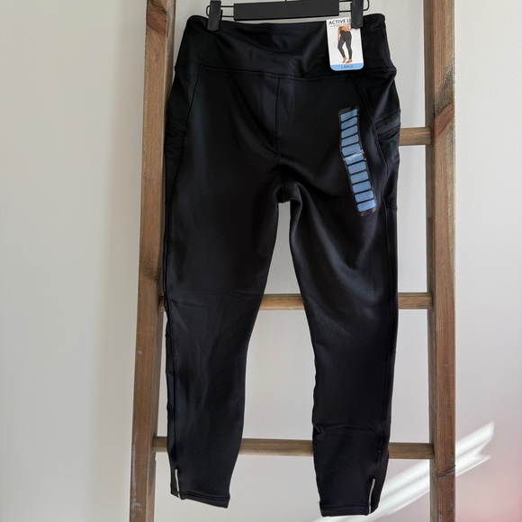 NWT Active Life Black Large Fleece Lined Leggings with Zipper Pockets - Picture 2 of 3
